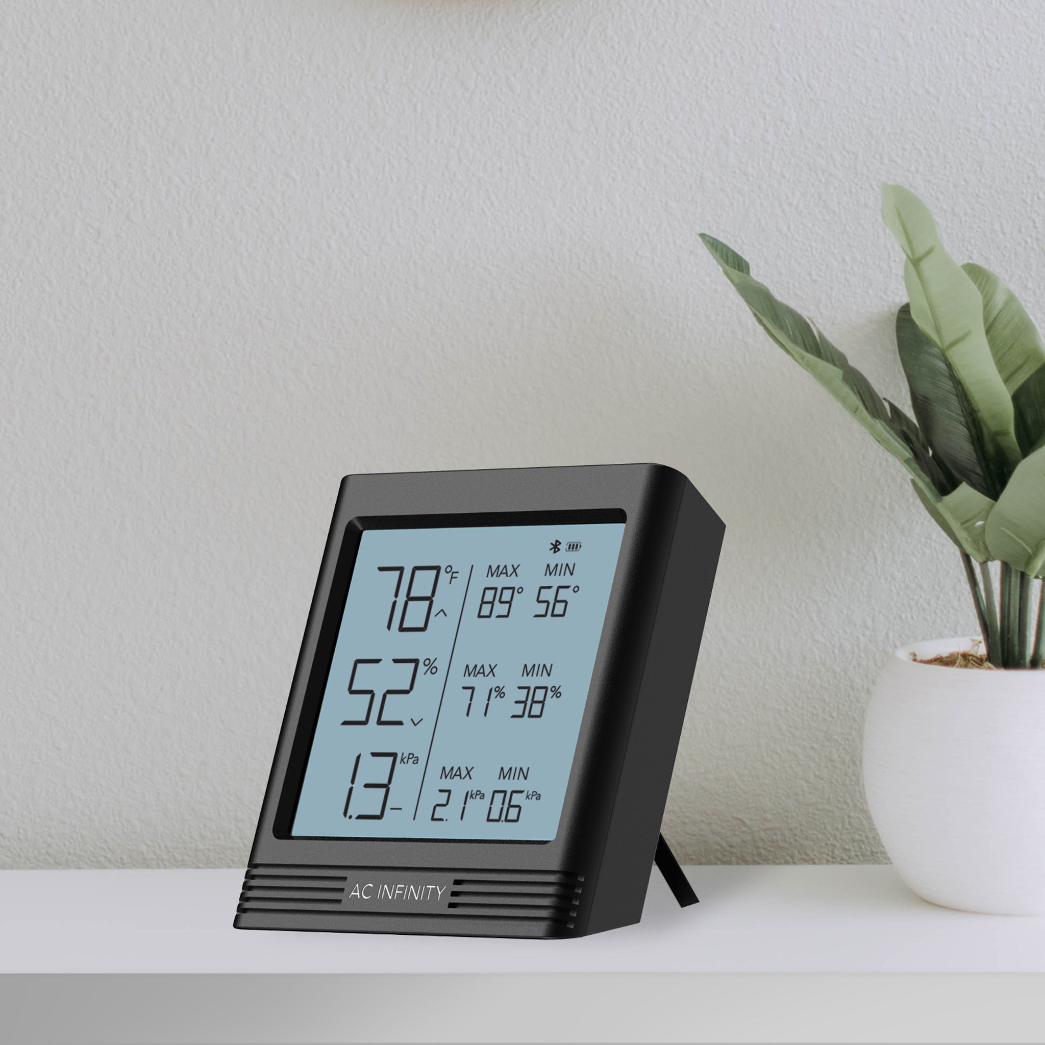 Cloudcom B1, Smart Thermo-Hygrometer With Data App, 12 Ft. Sensor Probe